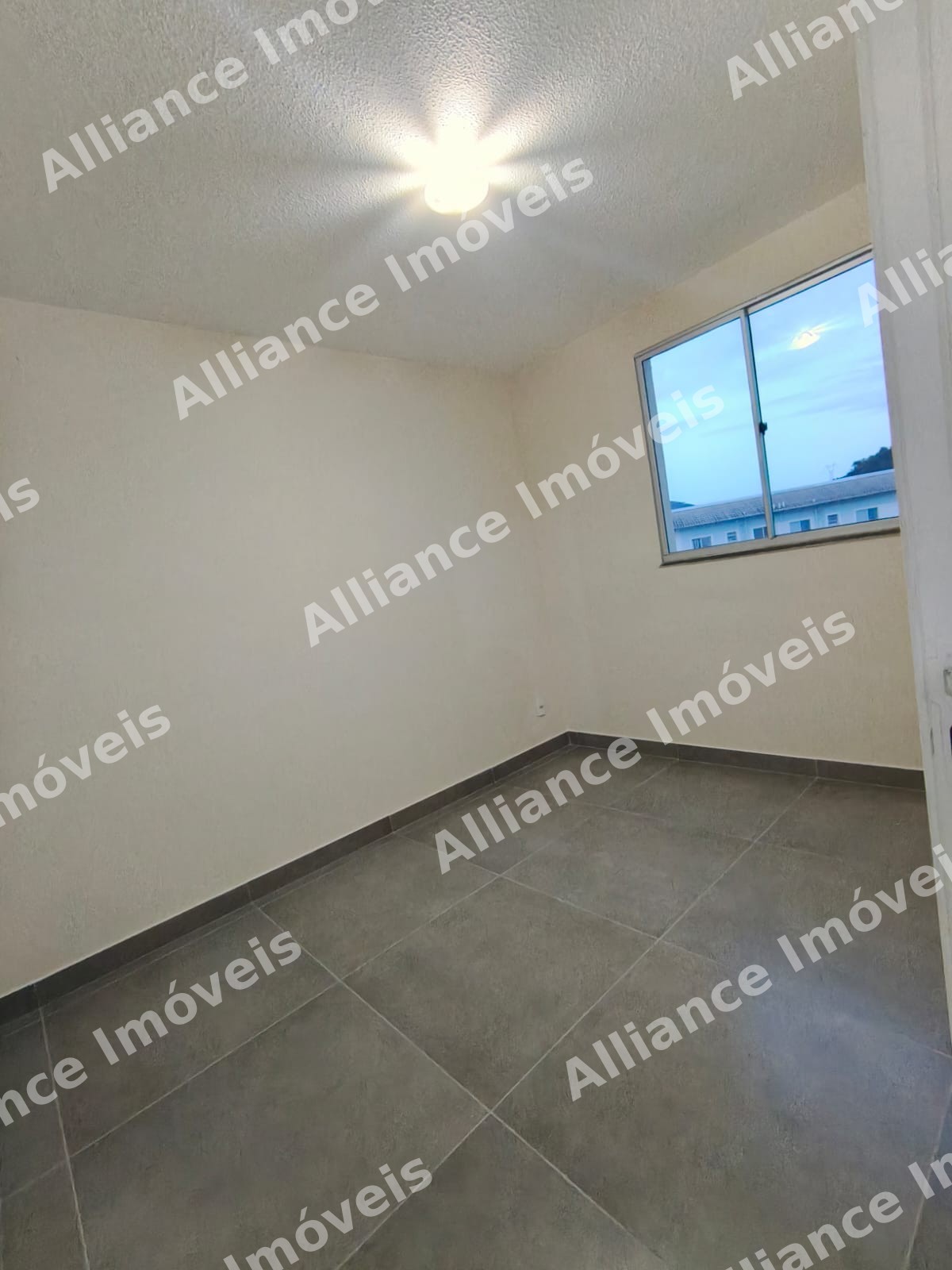EXCELENTE APARTAMENTO 02 QUARTOS, PORTARIA COM ENTRADA FACIAL E PORTEIRO 24 HORAS