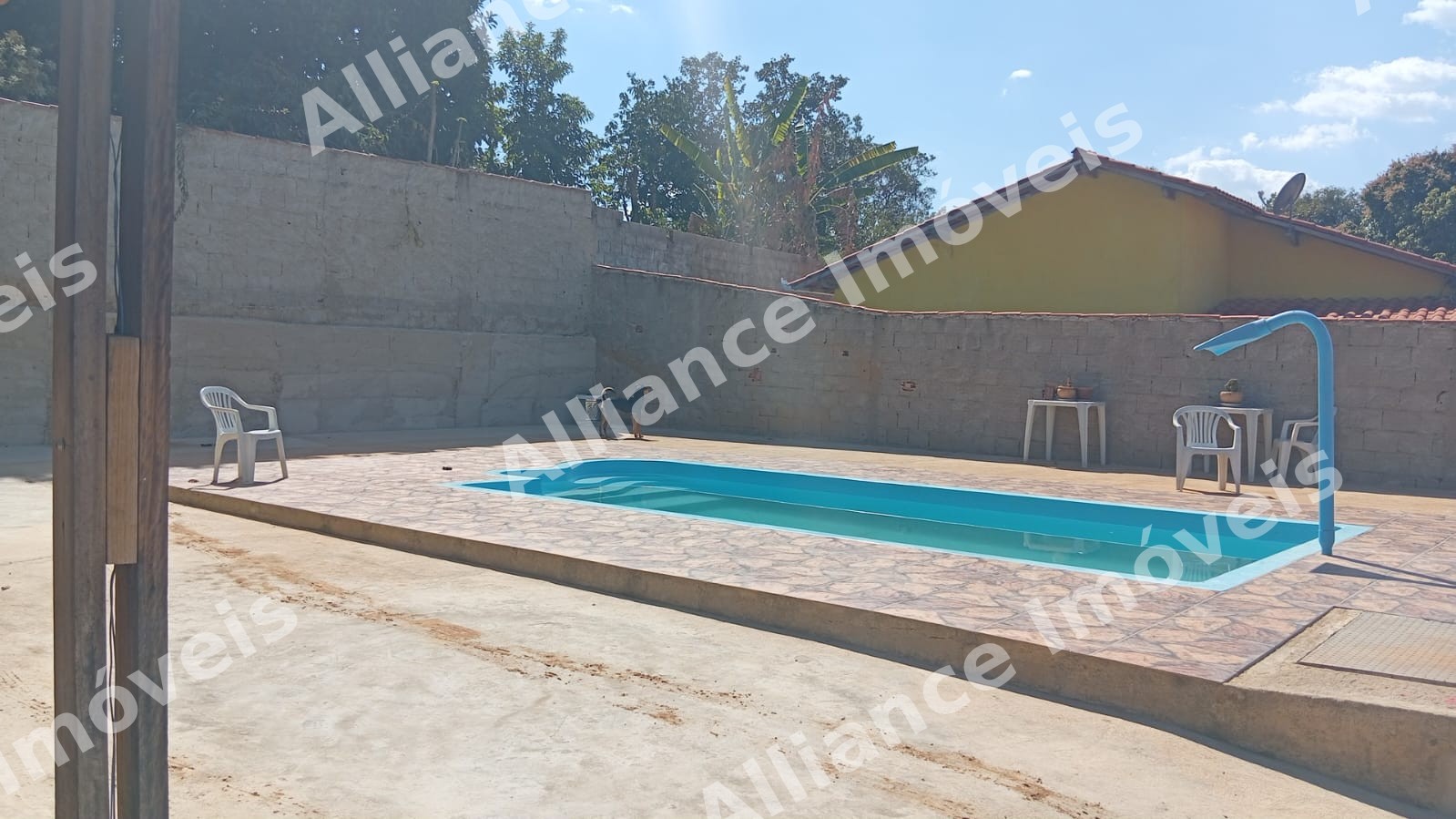 🏡 Sítio com 720 m², Piscina e 3 Quartos em Esmeraldas 🌿 Espaço, conforto e tranquilidade a poucos minutos do centro de Esmeraldas!