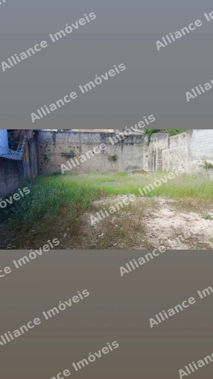 LOTE COM 240 METROS PLANO, BAIRRO JARDIM VITORIA,ACEITA FINANCIAMENTO BANCARIO