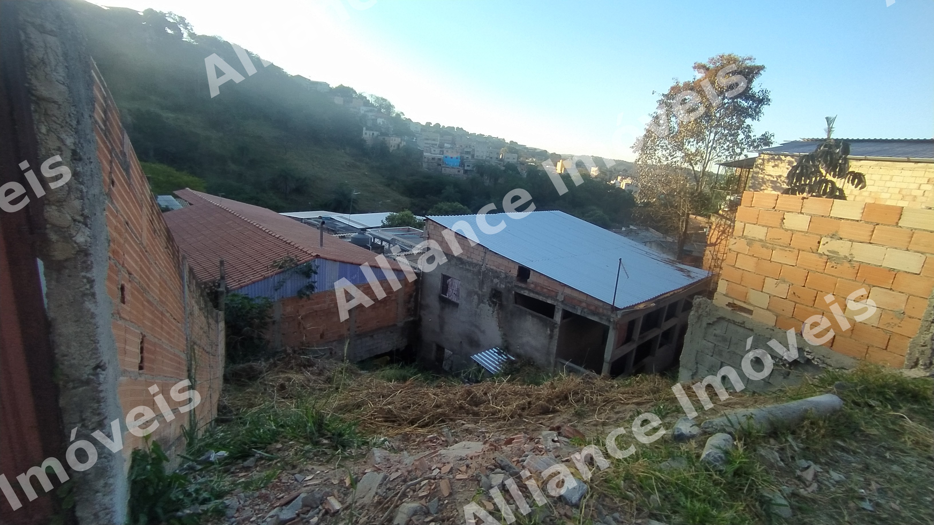 🏡 LOTE À VENDA NO JARDIM VITÓRIA – BELO HORIZONTE/MG 📍 Localização estratégica + excelente potencial de valorização!